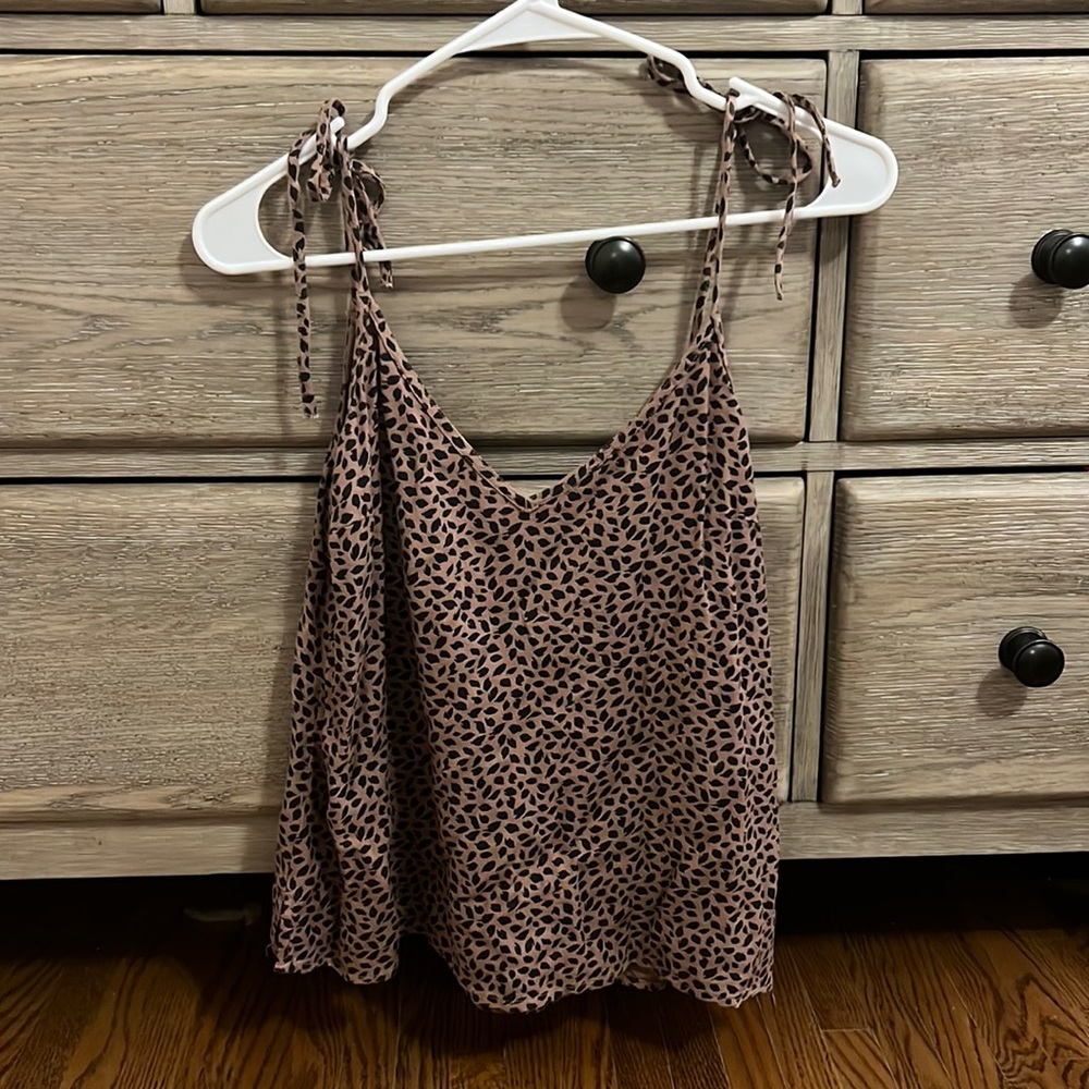 Abercrombie cheetah adjustable strap tank